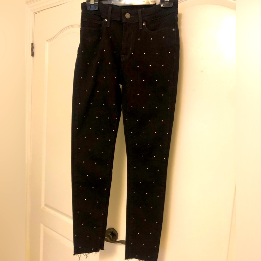 SALE! Black gorgeous Levi’s skinny jeans with rhinestones , 27